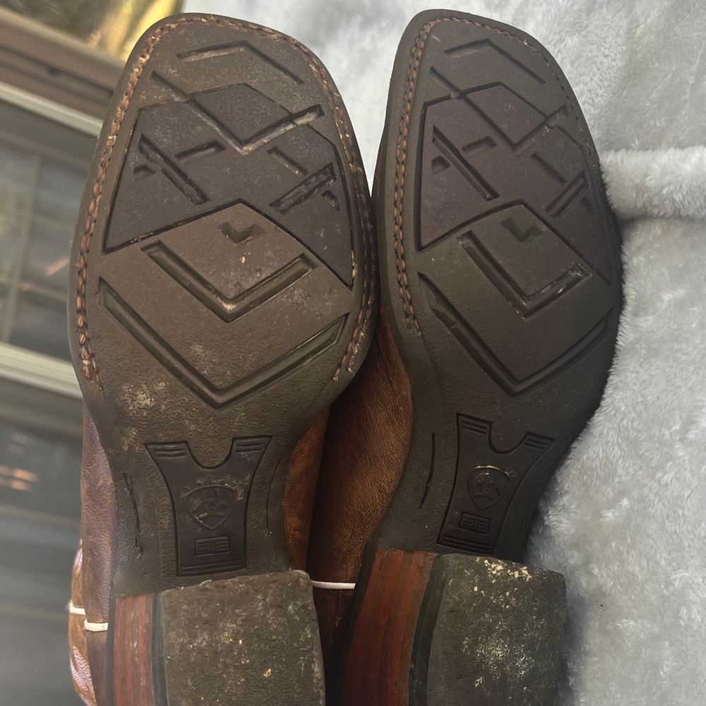 Brown Western  Ariat Cowgirl  Boots - Picture 7 of 14